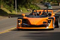 ニュージーランドのスーパーカー・メーカーHulme Supercars ltd代表