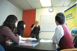 Doreen Ann Hardy　ドリーン・ハーディーさん  Director of Studies GEOS Auckland Language Centre